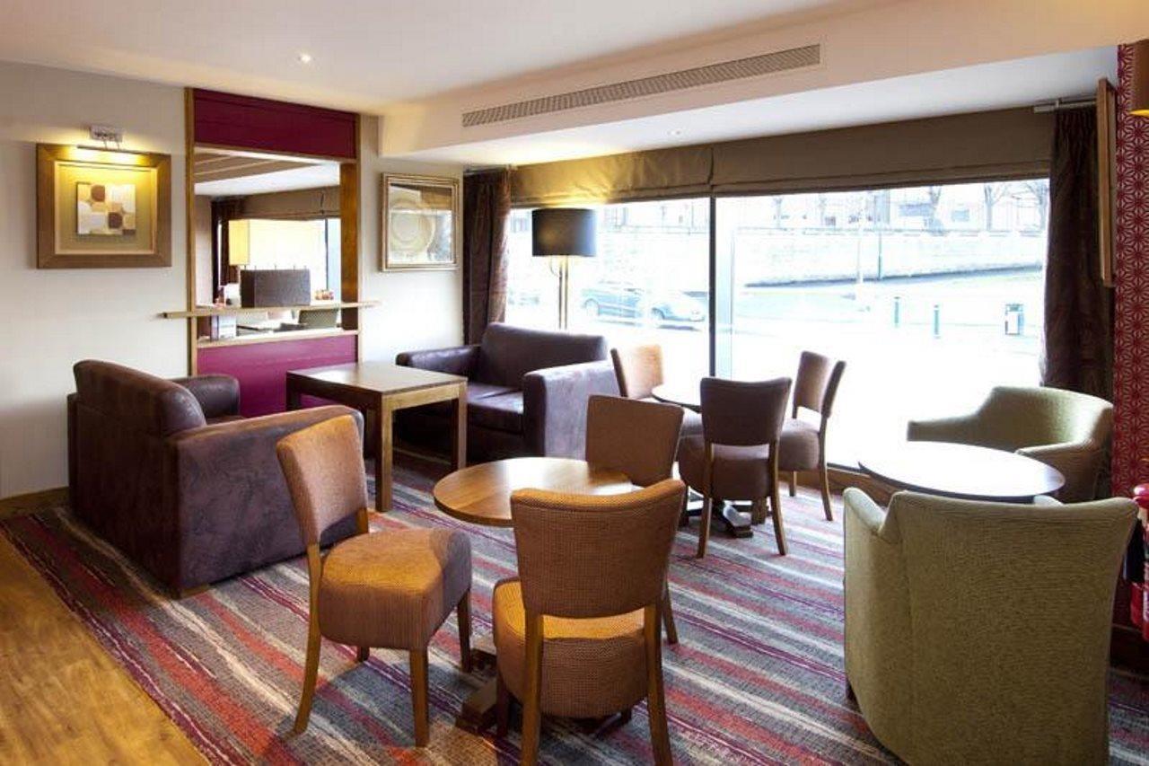 Premier Inn Bradford Central Exterior foto